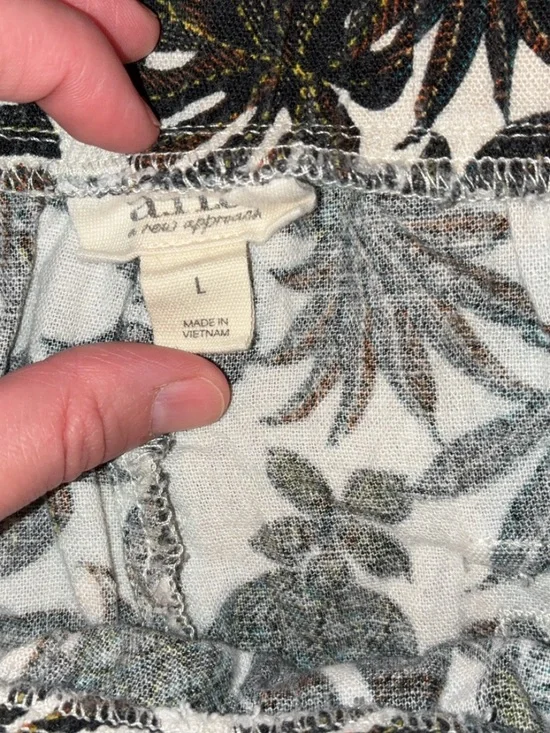 ANA Tropical Print Drawstring Shorts Size Large Pineapple Botanical Summer - Picture 6 of 6